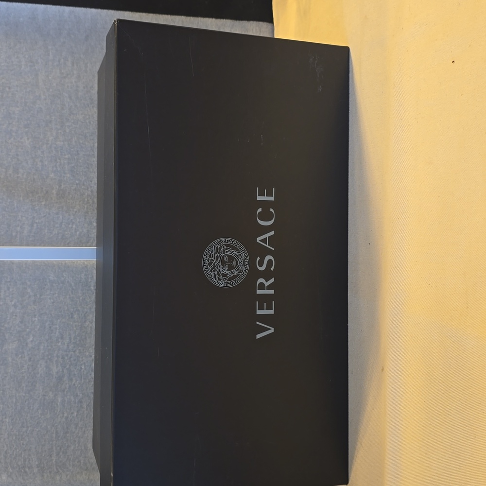 Versace Men's Pool Slide Size 40 - Picture 5 of 5